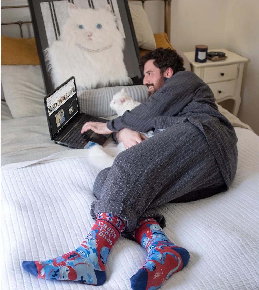 Crazy Cat Dude Men’s Socks – Funny Cat Lover Crew Socks