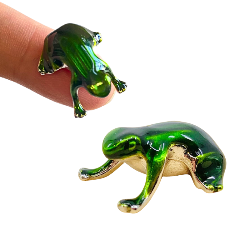 Ganz Tokens Two - Lucky Little Frog